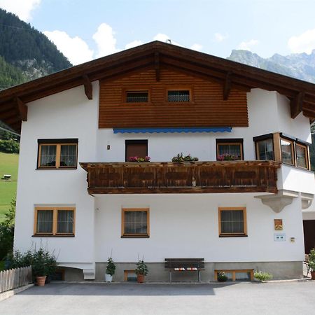 Haus Schimpfoessl Appartement Flirsch Buitenkant foto