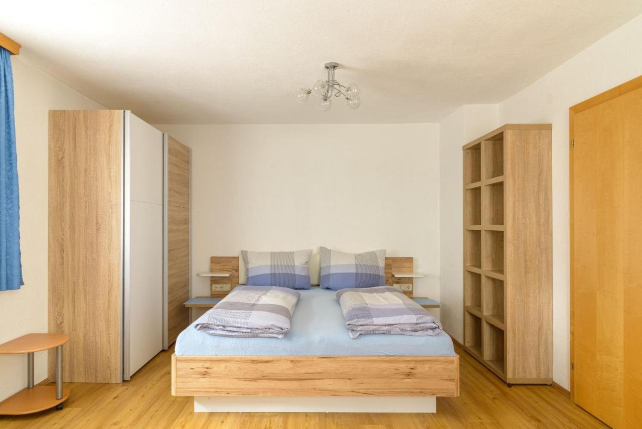 Haus Schimpfoessl Appartement Flirsch Buitenkant foto