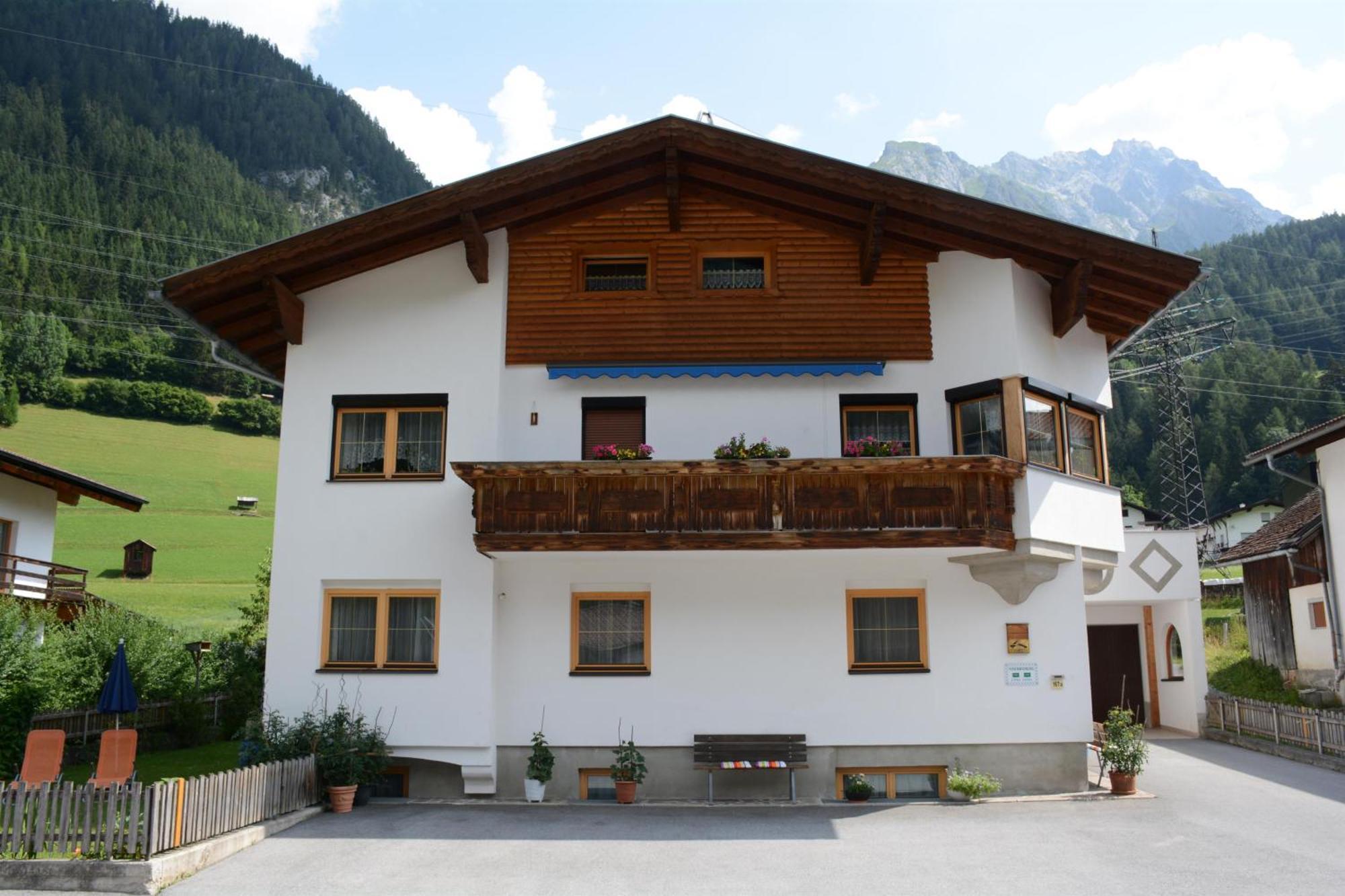 Haus Schimpfoessl Appartement Flirsch Buitenkant foto